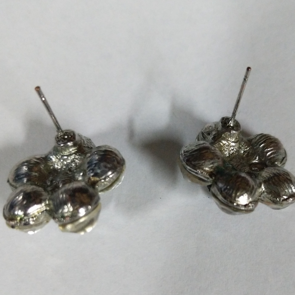 Vintage Rhinestone Earrings - Picture 5 of 6